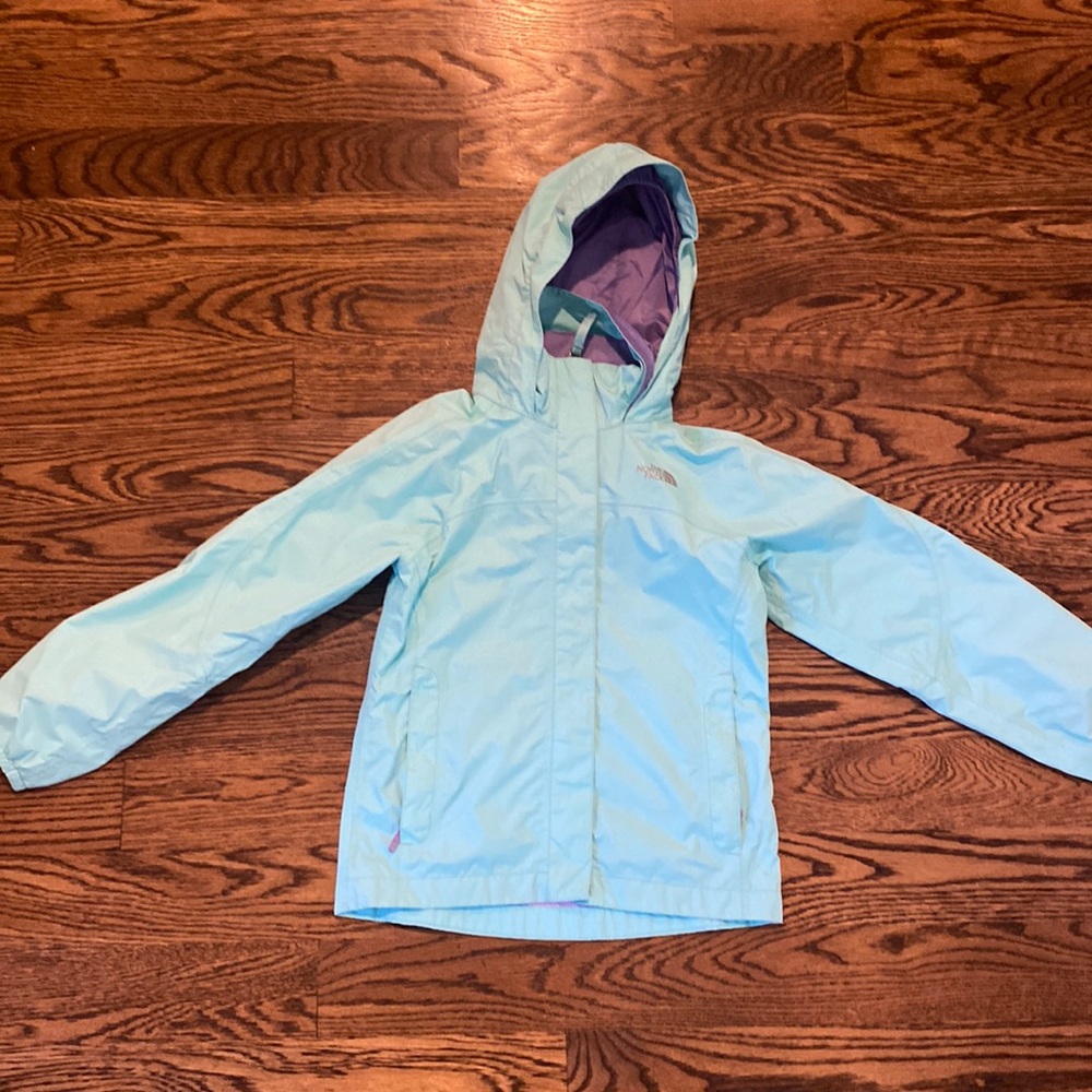 North Face Girls Resolve Jacket/Raincoat Size 7/8 Light Blue